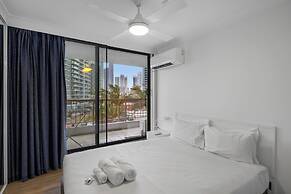 Stylish 3BRM Haven in Surfers Paradise