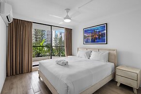 Stylish 3BRM Haven in Surfers Paradise