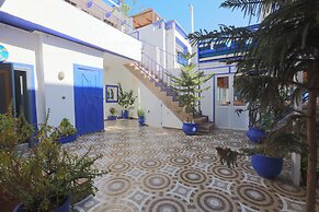 BLUERINA CAMP HOSTEL