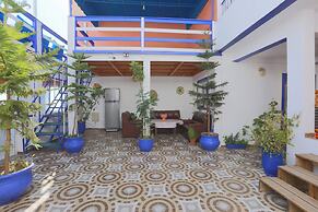 BLUERINA CAMP HOSTEL