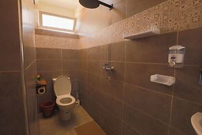 BLUERINA CAMP HOSTEL