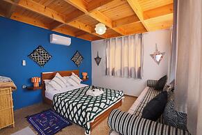 BLUERINA CAMP HOSTEL