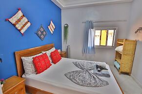 BLUERINA CAMP HOSTEL