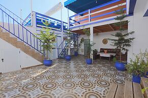 BLUERINA CAMP HOSTEL