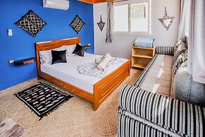 BLUERINA CAMP HOSTEL