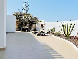 Dune Pearl Villa - Private Spa - Exclusive Pool, Sauna & Beach Access 