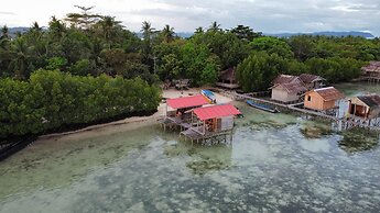 Arborek Dive Homestay