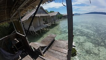 Arborek Dive Homestay