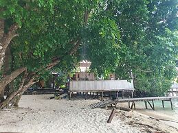 Arborek Dive Homestay