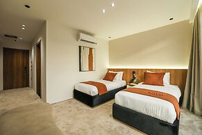 Royal Regency Hotel EG
