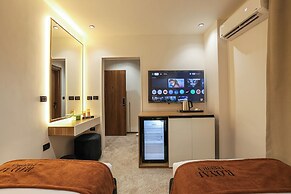 Royal Regency Hotel EG