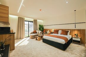 Royal Regency Hotel EG