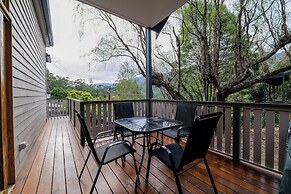 Ferntree Digs Cottage