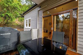 Ferntree Digs Cottage