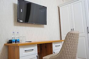 AirPlaza Hotel