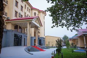 AirPlaza Hotel