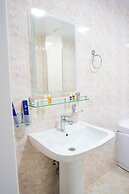 AirPlaza Hotel