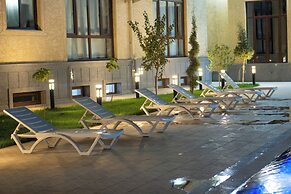 AirPlaza Hotel