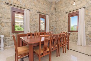 Beit Salima 3BR House with Pool
