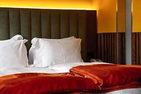 Thea Hotel
