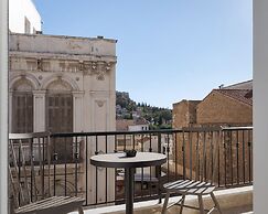 Athenian Acropolis Residence
