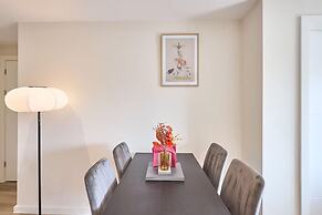 2 Bed - Sleeps 6 - Parking - City Centre