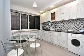 Mashtots  apartment by Luxe Group MA154