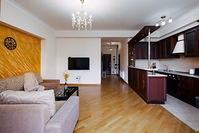 Apartment by Luxe Group DI888