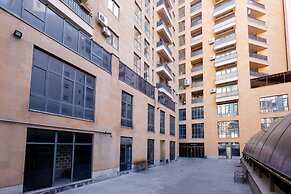 Apartment by Luxe Group DI888