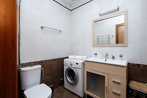 Apartment by Luxe Group DI888