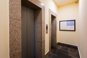 Apartment by Luxe Group DI888