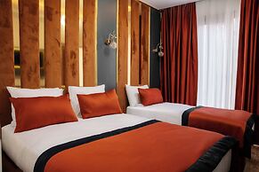Taksim Crown Hotel