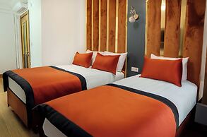 Taksim Crown Hotel