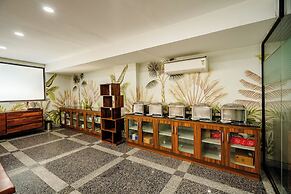 Royal Studio Golf Course Road