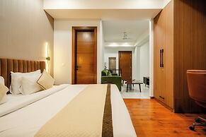 Royal Studio Golf Course Road