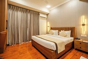 Royal Studio Golf Course Road