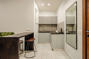 Royal Studio Golf Course Road