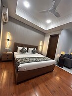 Royal Studio Golf Course Road