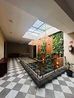 Royal Studio Golf Course Road