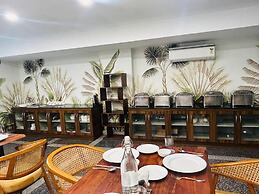 Royal Studio Golf Course Road