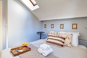 Comfortable 1BR in Latin Quarter