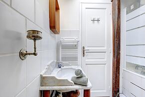 Comfortable 1BR in Latin Quarter