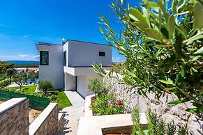 Luxury Villa 45 With Infinity Pool