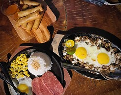 Jezette's Inn