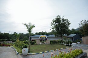 Tuskers Hill Banquets by Poppys