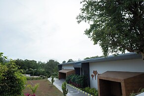 Tuskers Hill Banquets by Poppys