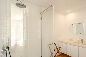 Ericeira Modern Bright With Pool by Homing