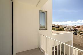 Ericeira Modern Bright With Pool by Homing