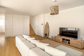 Ericeira Modern Bright With Pool by Homing