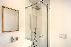 Ericeira Modern Bright With Pool by Homing